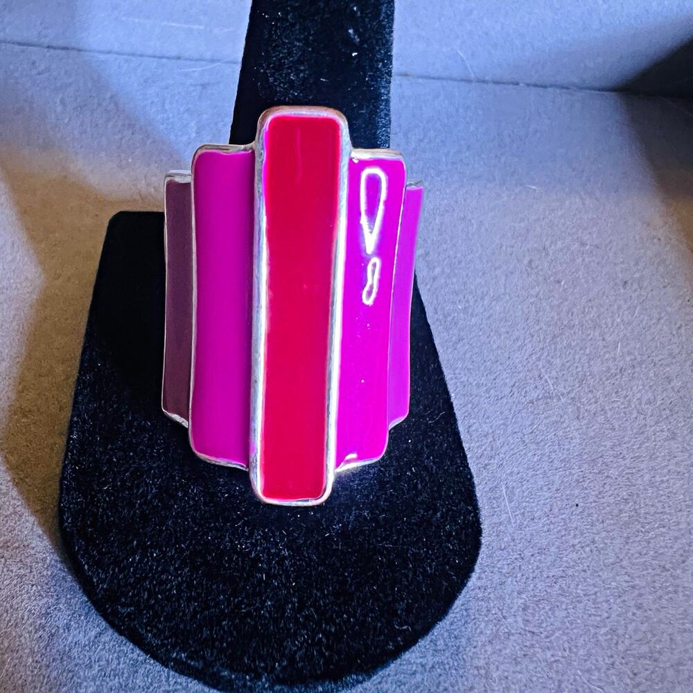 Vintage Pink Enamel Silver Tone Stretchy Panel Cocktail Statement Ring Size 8